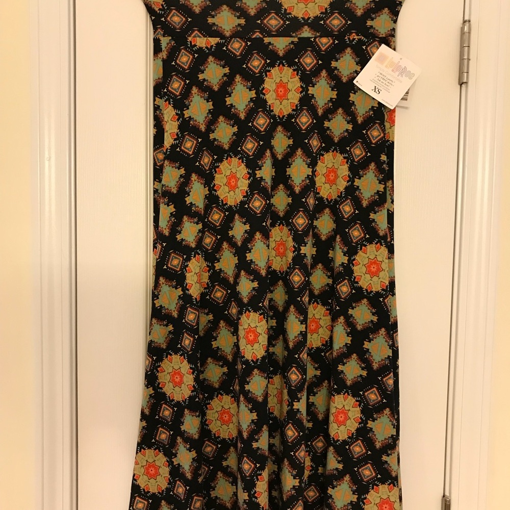 LULAROE XS MAXI , BNWT